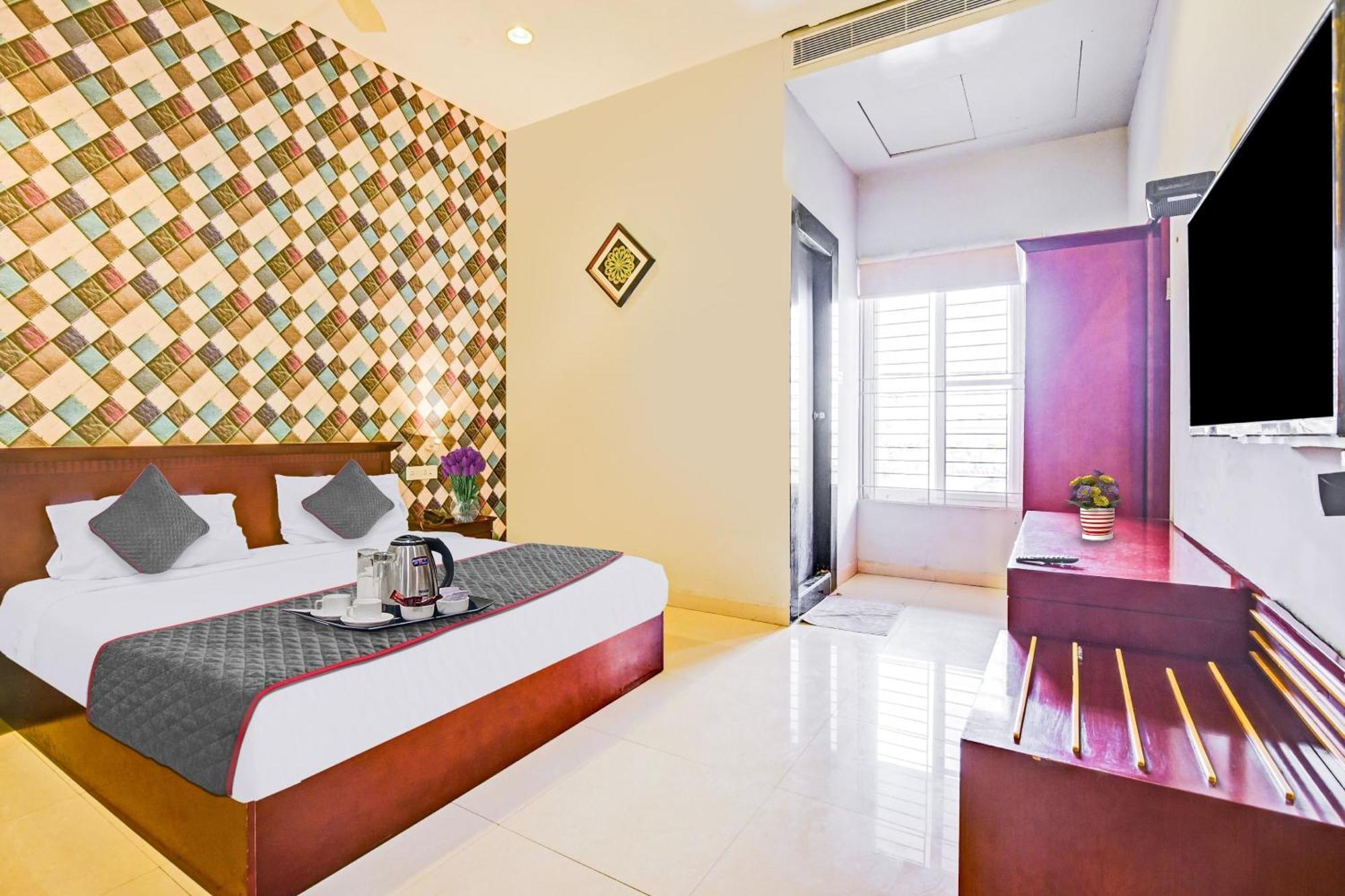 Collection O Oth Sri7 Inn Anantapur Ngoại thất bức ảnh