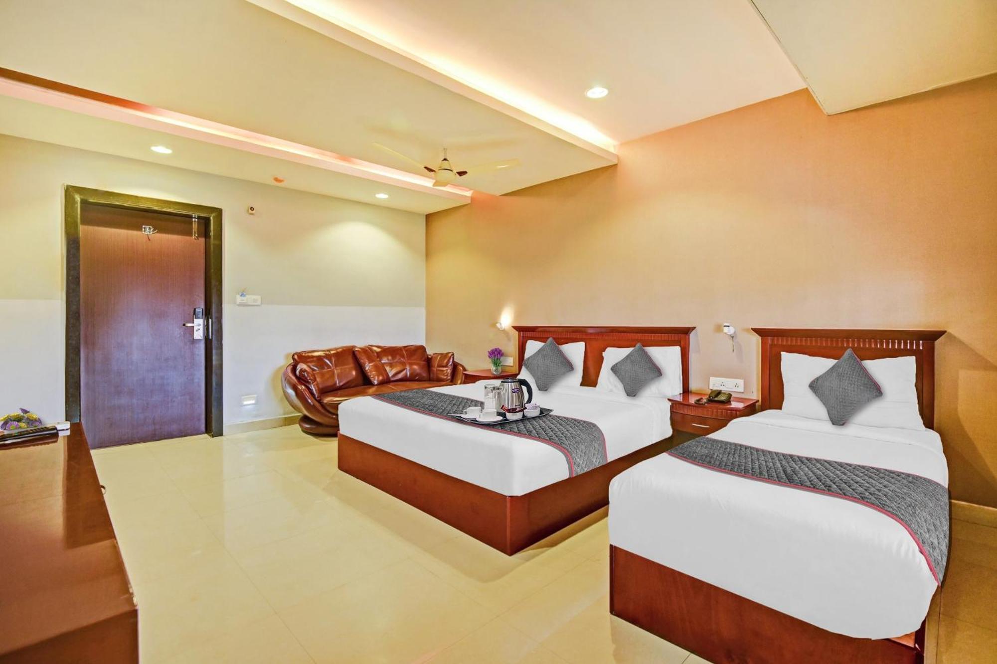 Collection O Oth Sri7 Inn Anantapur Ngoại thất bức ảnh
